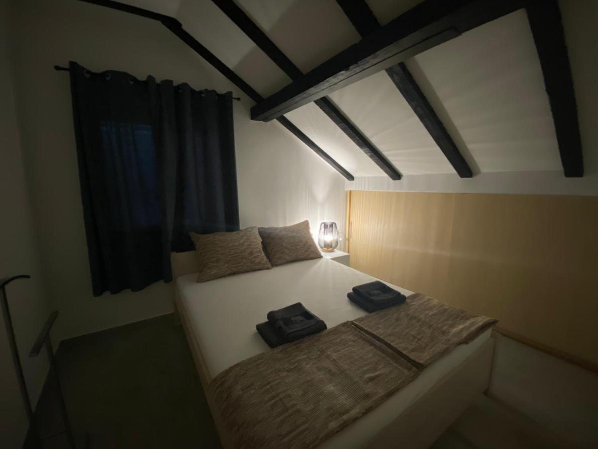 Apartmani Grebaštica Buitenkant foto